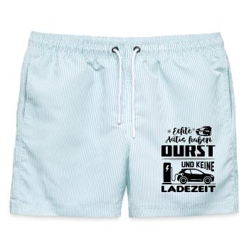 Echte Autos haben Durst keine Ladezeit - Männer Badeshorts - hellblau gestreift - Vorne - AI Model Male 178 light (178cm)