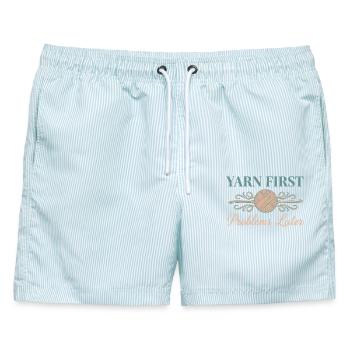 Crochet Lover Garn Erste Probleme später Lustig - Männer Badeshorts - hellblau gestreift - Vorne - AI Model Male 178 light (178cm)