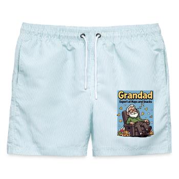 Großvater, Experte für Nickerchen und Snacks, lustiges Nickerchen - Männer Badeshorts - hellblau gestreift - Vorne - AI Model Male 178 light (178cm)