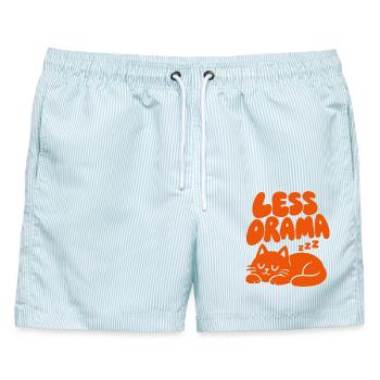Less Drama – Entspannte Katze - Männer Badeshorts - hellblau gestreift - Vorne - AI Model Male 178 light (178cm)