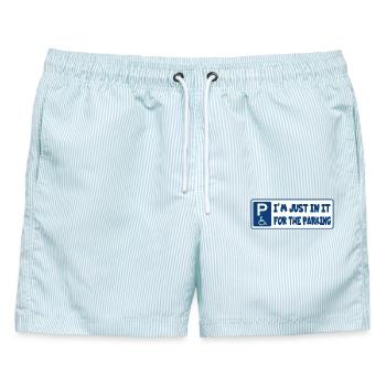 Ich sitze im Rollstuhl für die Parkplätze # - Männer Badeshorts - hellblau gestreift - Vorne - AI Model Male 178 light (178cm)