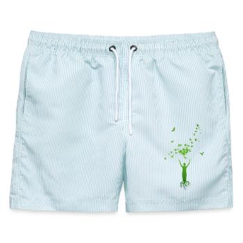 Baum des Lebens – Mensch mit Wurzeln - Männer Badeshorts - hellblau gestreift - Vorne - AI Model Male 178 light (178cm)