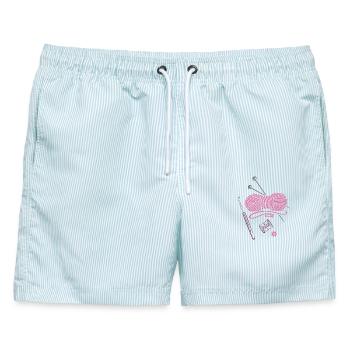 Handarbeit Stricken Häkeln - Männer Badeshorts - hellblau gestreift - Vorne - AI Model Male 178 light (178cm)
