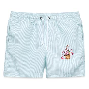 Muffin mit Sternen, Süßigkeiten und Zuckerstange. - Männer Badeshorts - hellblau gestreift - Vorne - AI Model Male 178 light (178cm)