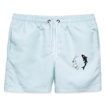 Fisch schwarz weiß Ying und Yang - Männer Badeshorts - hellblau gestreift - Vorne - AI Model Male 178 light (178cm)