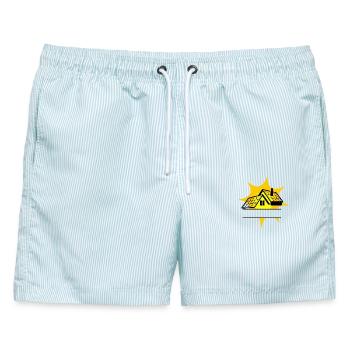 Haus voller Sonnenkollektoren und großer Sonne - Männer Badeshorts - hellblau gestreift - Vorne - AI Model Male 178 light (178cm)