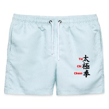 Tai Ji Quan Schrift vertikal mit rotem Text - Männer Badeshorts - hellblau gestreift - Vorne - AI Model Male 178 light (178cm)