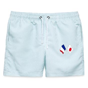 Flagge Frankreichs und Flagge Japans - Männer Badeshorts - hellblau gestreift - Vorne - AI Model Male 178 light (178cm)