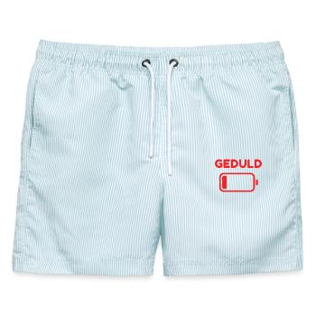 Geduld Battery Motiv - Männer Badeshorts - hellblau gestreift - Vorne - AI Model Male 178 light (178cm)