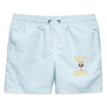 Wenn Wein reinkommt, kommt Weisheit raus – Funny Wine Q - Männer Badeshorts - hellblau gestreift - Vorne - AI Model Male 178 light (178cm)