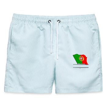 Portugiesische Flagge mit eigenem Text – persönlich gestaltet - Männer Badeshorts - hellblau gestreift - Vorne - AI Model Male 178 light (178cm)
