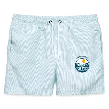Eisbaden im Bergsee in den Alpen Wintersport Logo - Männer Badeshorts - hellblau gestreift - Vorne - AI Model Male 178 light (178cm)