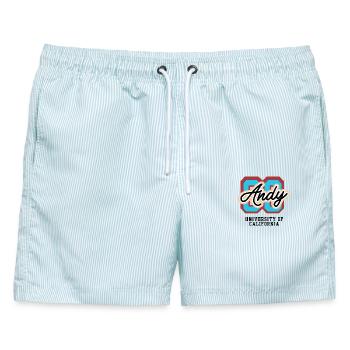 Andy Retro Varsity Emblem - Männer Badeshorts - hellblau gestreift - Vorne - AI Model Male 178 light (178cm)