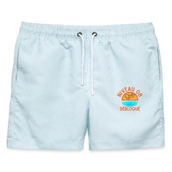 Level 08 freigeschaltet, kreatives und frisches Design - Männer Badeshorts - hellblau gestreift - Vorne - AI Model Male 178 light (178cm)