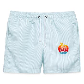 Team Kindergarten - Apfel - Kita - Männer Badeshorts - hellblau gestreift - Vorne - AI Model Male 178 light (178cm)