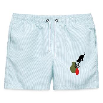 gatto_nero_curioso_con_vasi_verde_e_nero - Männer Badeshorts - hellblau gestreift - Vorne - AI Model Male 178 light (178cm)