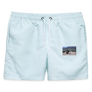 Motorrad liegt im Wind - Männer Badeshorts - hellblau gestreift - Vorne - AI Model Male 178 light (178cm)