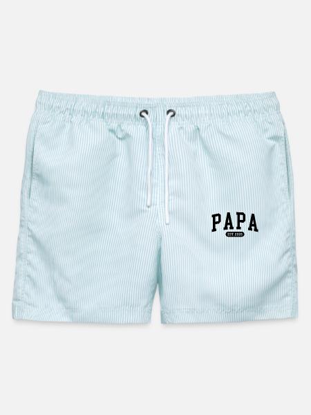 Papa 2026 Stolzer Papa Est 2026 - Männer Badeshorts - hellblau gestreift