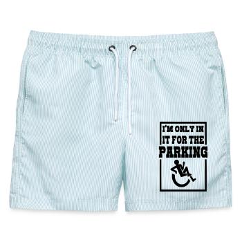 Ich sitze im Rollstuhl für die Parkplätze # - Männer Badeshorts - hellblau gestreift - Vorne - AI Model Male 178 light (178cm)