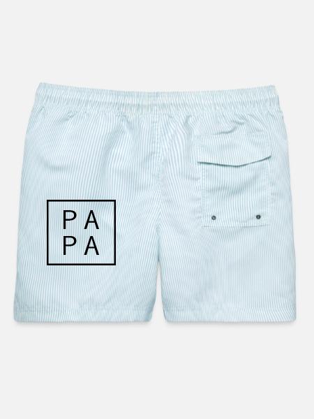 Papa Est. 2026 Vater seit 2026 Werdender Papa 2026 - Männer Badeshorts - hellblau gestreift