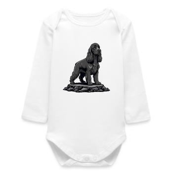 Cocker Spaniel Hund auf schwarzem Felsenporträt - Baby Organic Langarmbody - Weiß - Vorne