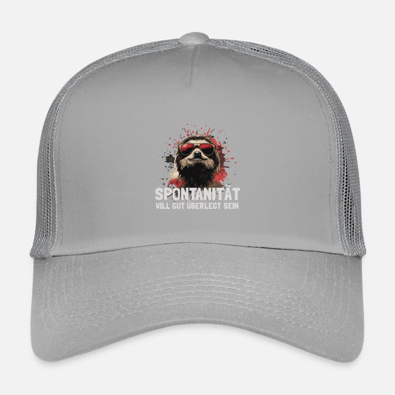 Chilled sloth with sunglasses Kids’ Trucker Cap