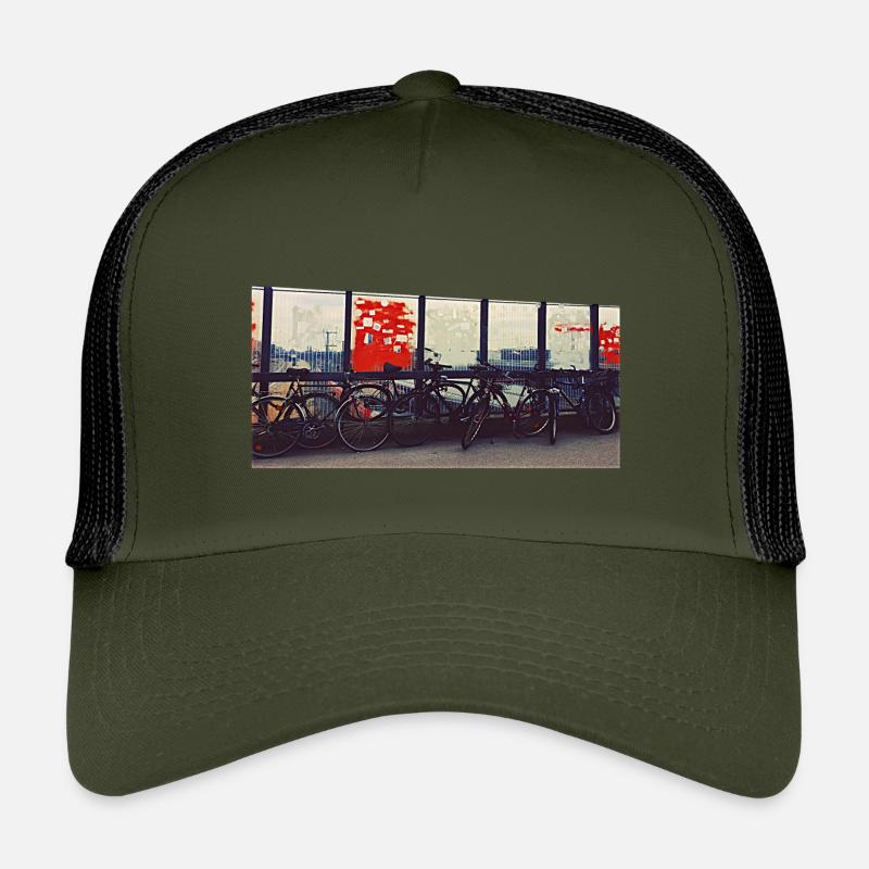 Convoi de vélos à la clôture ferroviaire Casquette trucker enfant
