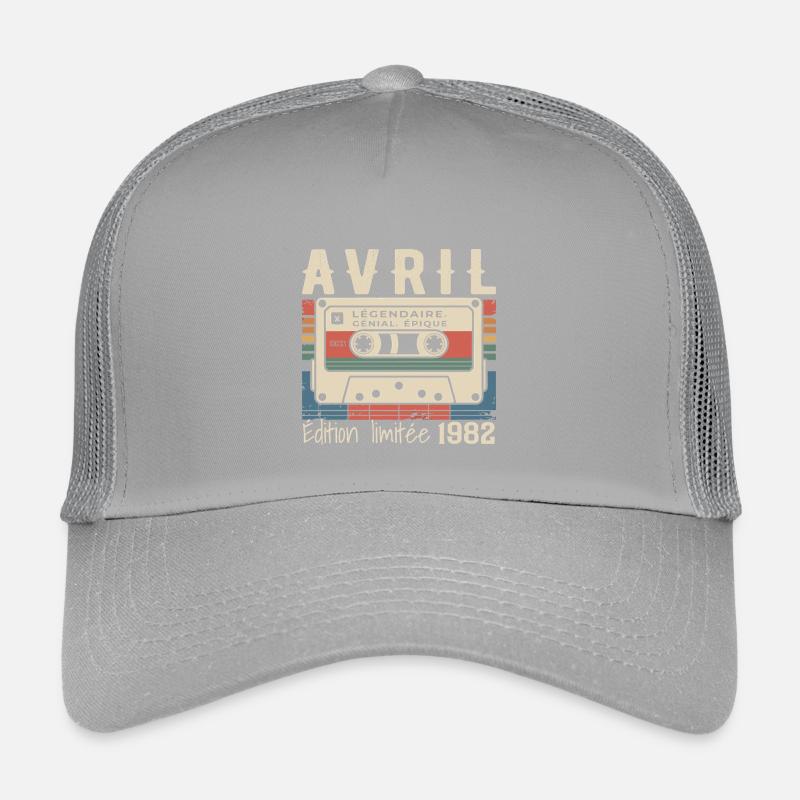avril 1982 April 1982  Casquette trucker enfant