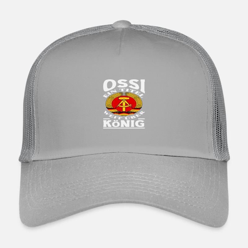 Ossi Title About King Saying GDR Pride Kids’ Trucker Cap