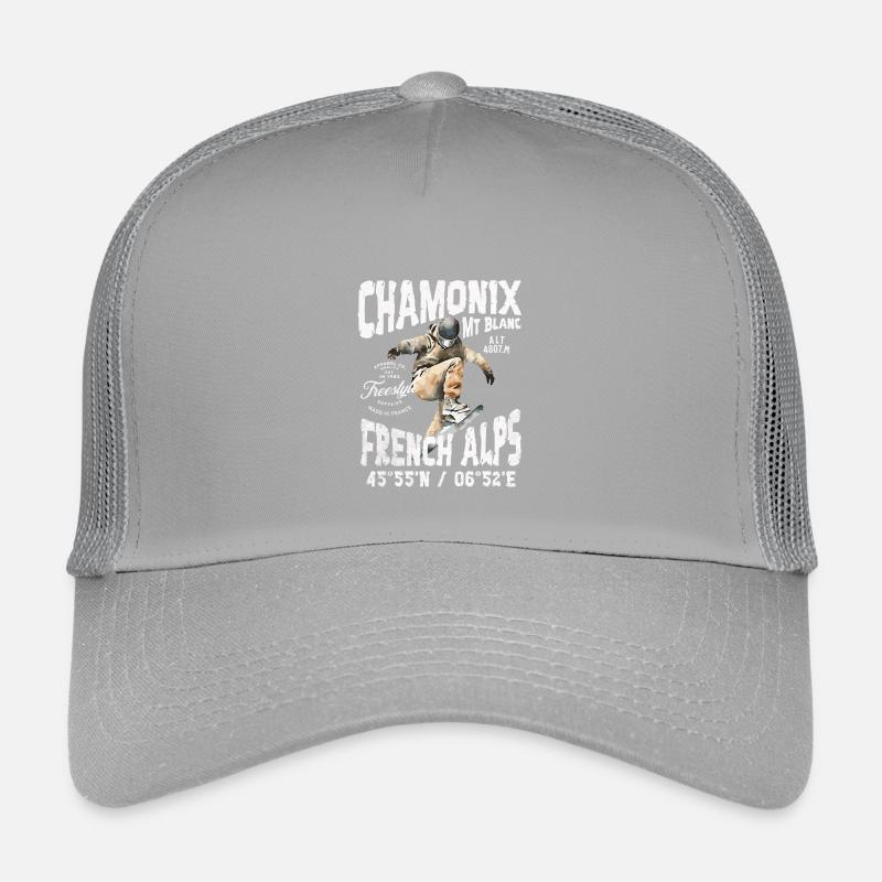 Skateboarding Chamonix Mont Blanc Kids’ Trucker Cap