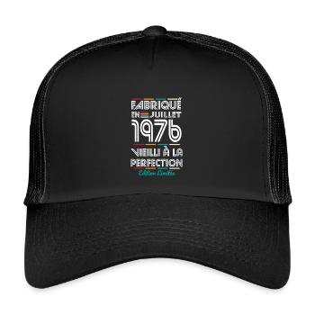Anniversaire 50 ans - Fabriqué en Juillet 1976 - Casquette trucker enfant - noir/noir - Devant