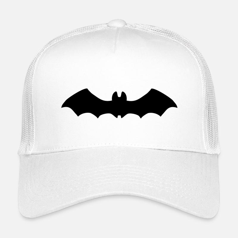Bat in flight Kids’ Trucker Cap