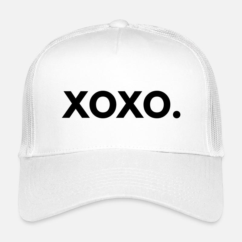 XOXO – Minimalist Bold Font Design Kids’ Trucker Cap