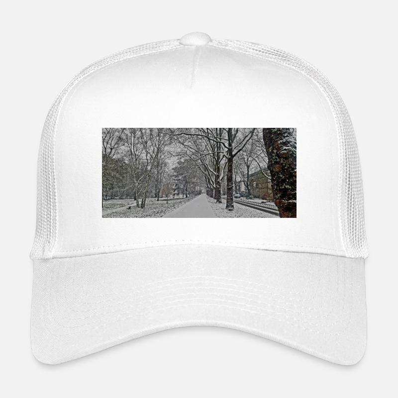 Winterallee im Schneefall - Kinder Trucker-Cap - Weiß
