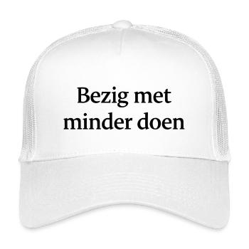 Faire moins – Conception de texte tendance - Casquette trucker enfant - blanc - Devant