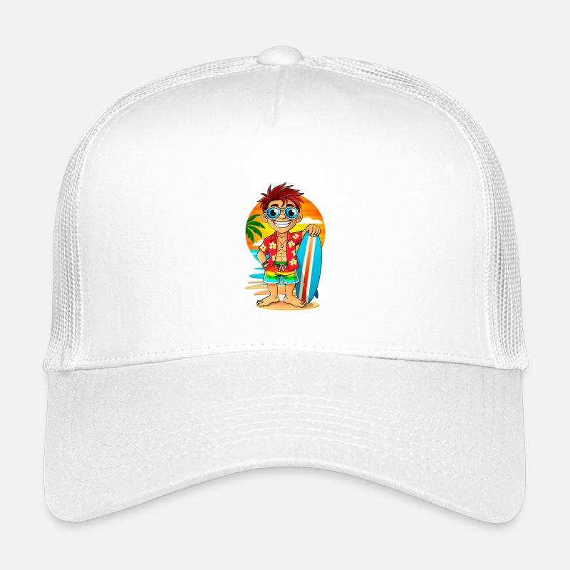 Surfeur joyeux avec une planche de surf sur la plage. Casquette trucker enfant