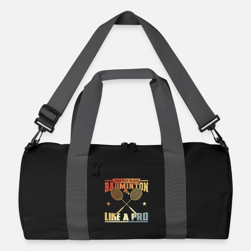 Junge der Badminton spielt Recycelte Duffel Bag