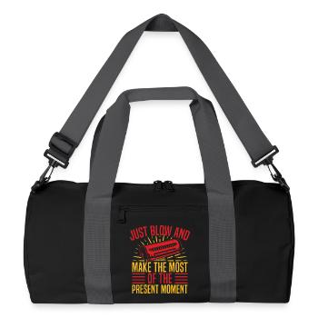Funny Harmonica Player Just Blow & Present Moment - Recycelte Duffel Bag - Schwarz/Graphitgrau - Vorne