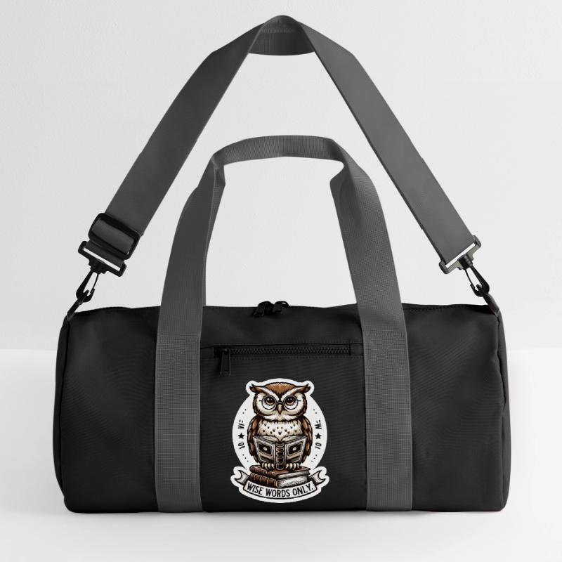 Weise Eule liest Buch Recycelte Duffel Bag