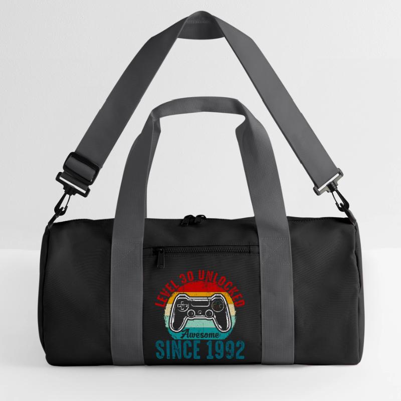 Level 30 Entsperrtes Retro-Controller-Tee Recycelte Duffel Bag