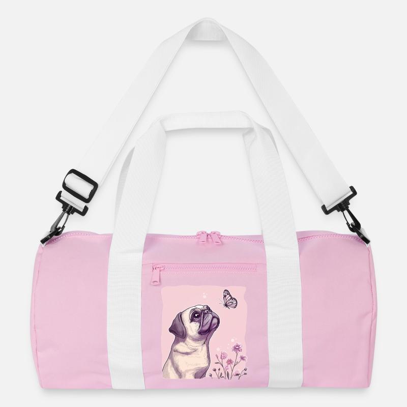 Mops mit Schmetterling Recycelte Duffel Bag