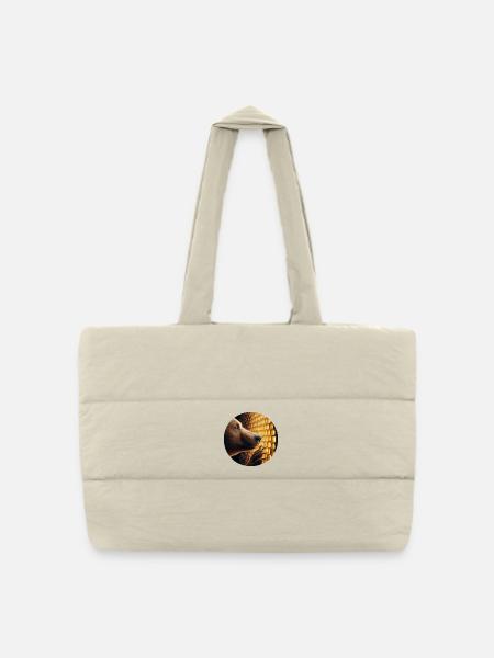 Braunbär, der durch eine Bienenwabe schaut - Gesteppte Shopping Bag - Naturweiß