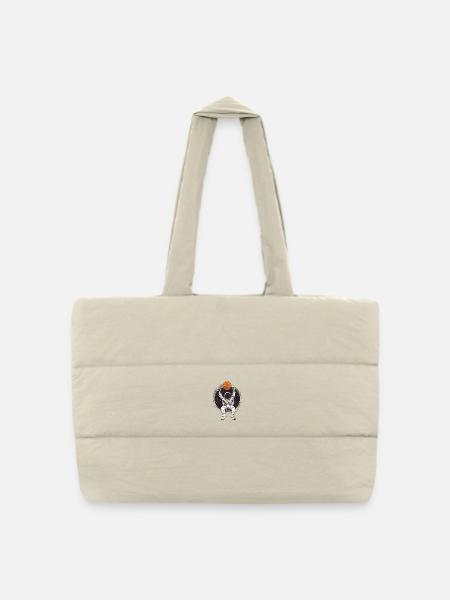 Astronaute jouant au basket-ball dans l’espace - Design amusant - Sac shopping matelassé - blanc naturel