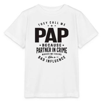 Pap - Partner in Crime - Vatertag - Stanley/Stella Kinder T-Shirt MINI CREATOR  - Weiß - Vorne - Maike (125cm)