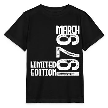March 1979 Anniversary Gift. March 1979. March - Stanley/Stella MINI CREATOR Kids’ T-Shirt - black - Front - Mikhail (115cm)