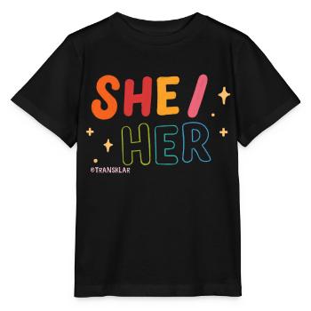 She/Her - Stanley/Stella Kinder T-Shirt MINI CREATOR  - Schwarz - Vorne - Mikhail (115cm)