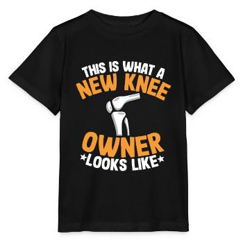Knie OP Operation Genesung Geschenk Meniskus OP - Stanley/Stella Kinder T-Shirt MINI CREATOR  - Schwarz - Vorne - Mikhail (115cm)