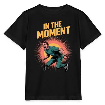 Design énergique « In The Moment » - T-shirt bio MINI CREATOR Stanley/Stella Enfant - noir - Devant - Mikhail (115cm)