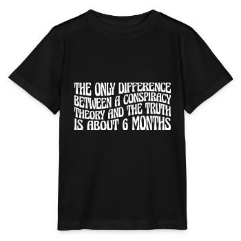 The Only Difference Between A Conspiracy Theory 28 - Stanley/Stella Kinder T-Shirt MINI CREATOR  - Schwarz - Vorne - Mikhail (115cm)