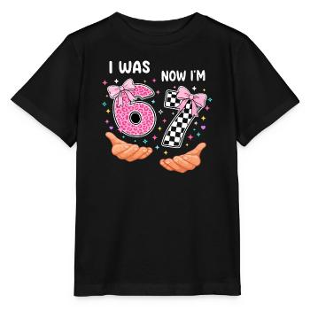 Ich war 6 jetzt bin ich 7 - siebter Geburtstag - Stanley/Stella Kinder T-Shirt MINI CREATOR  - Schwarz - Vorne - Mikhail (115cm)